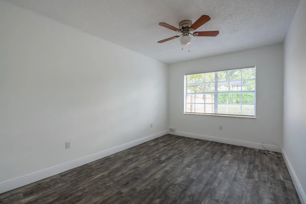  Residence photo 7