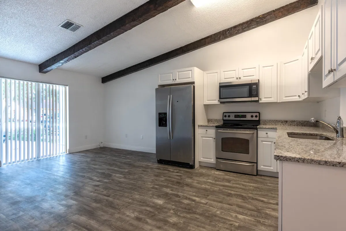  Residence photo 19