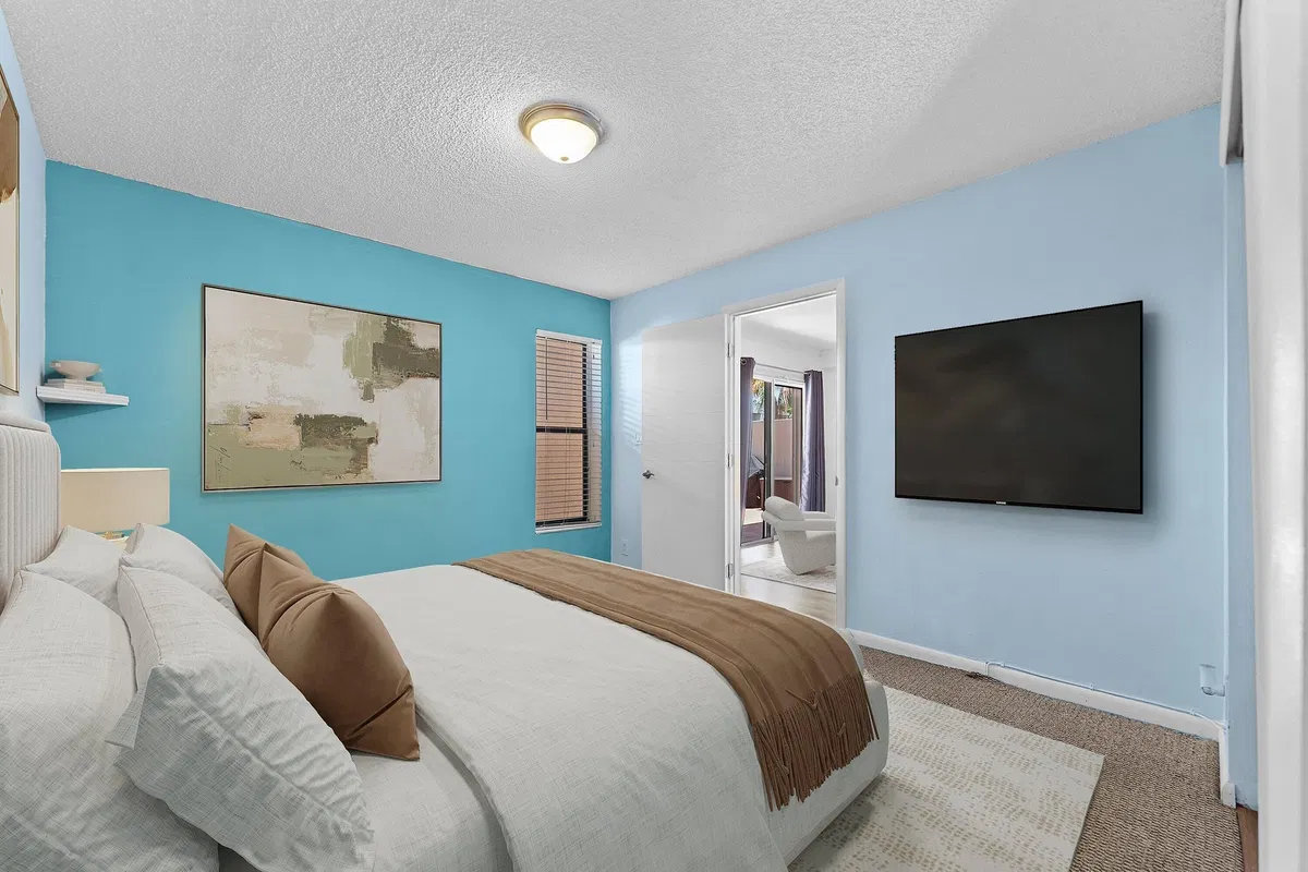Unit 107 photo 31