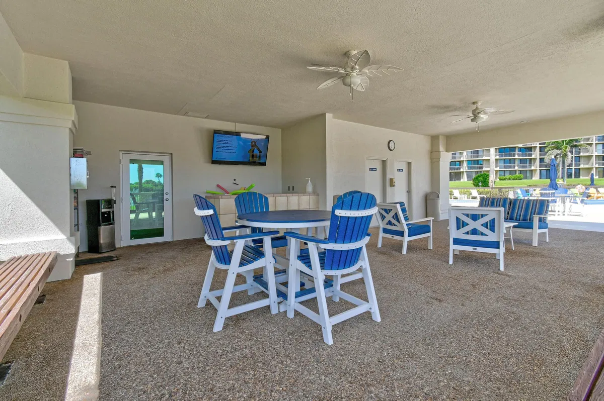 Unit 206 photo 52
