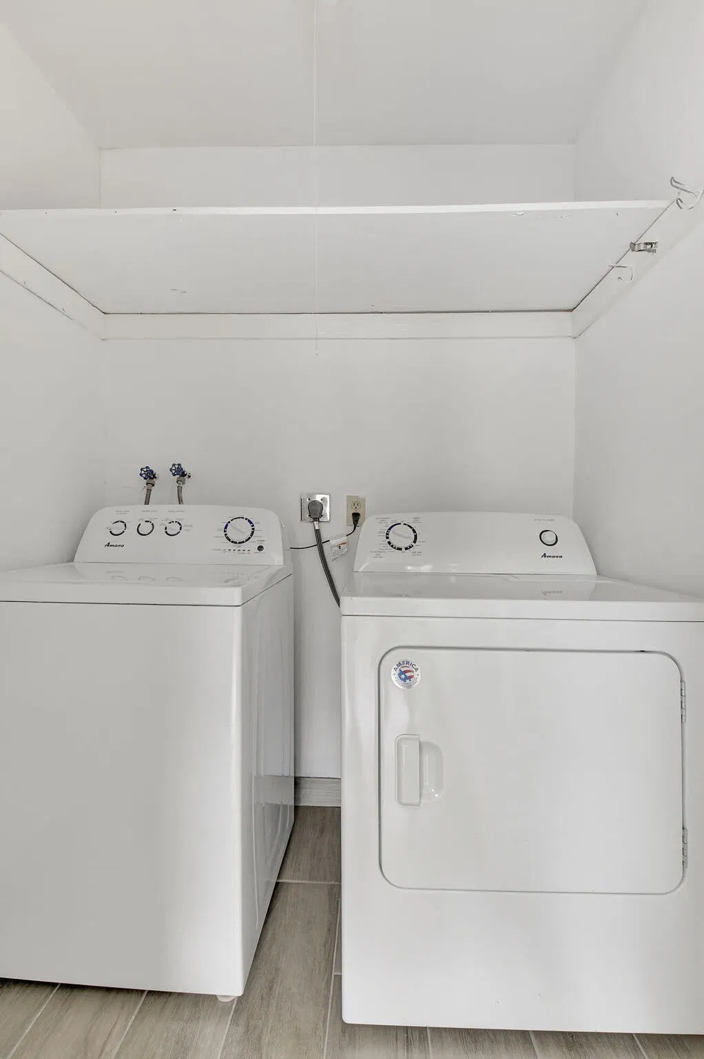 Unit C photo 28