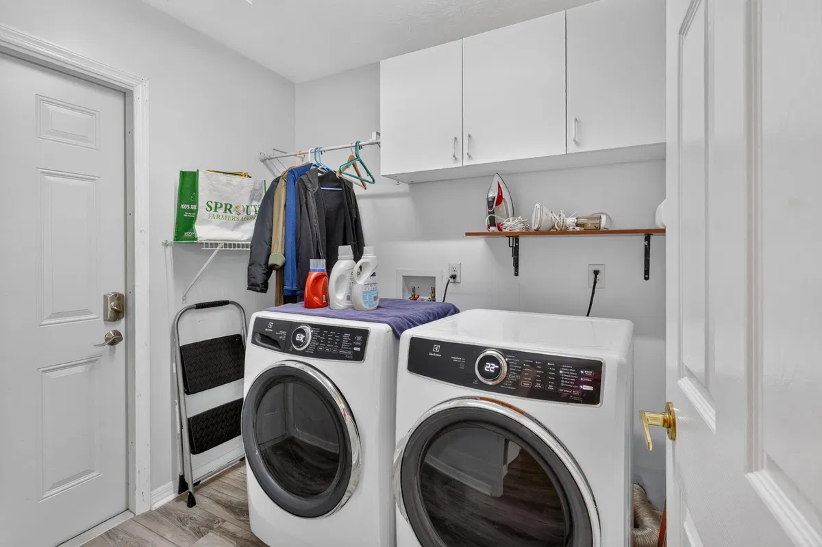  Residence photo 28