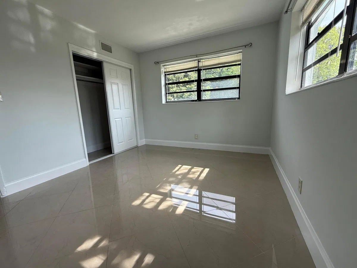 Residence photo 28