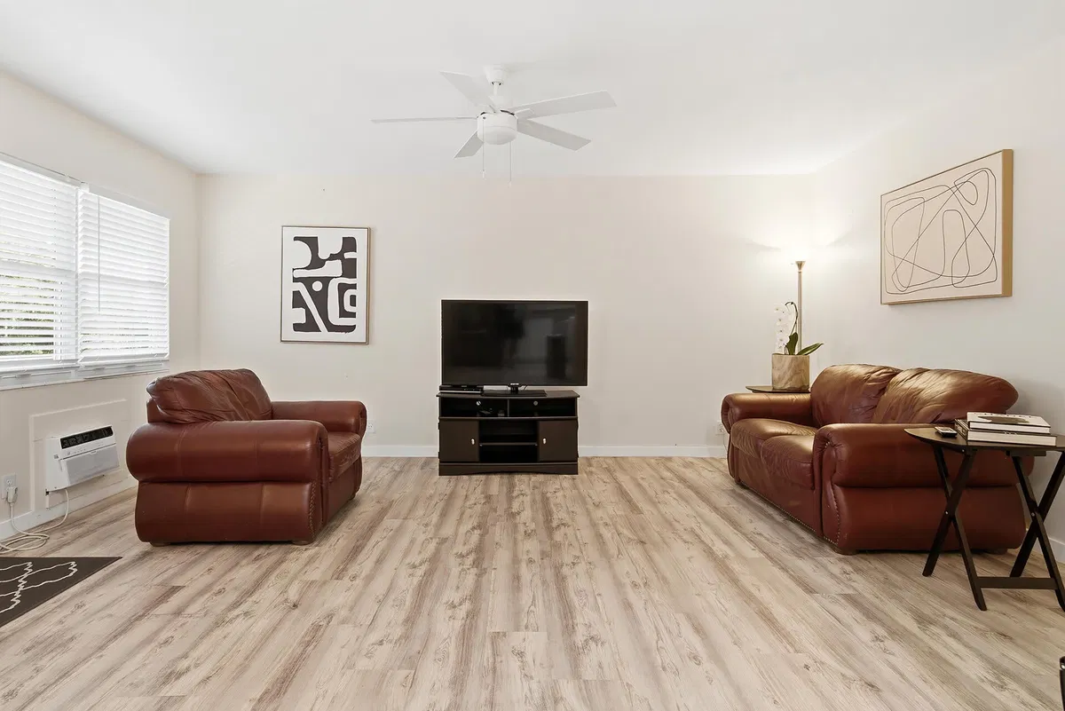  Residence photo 22