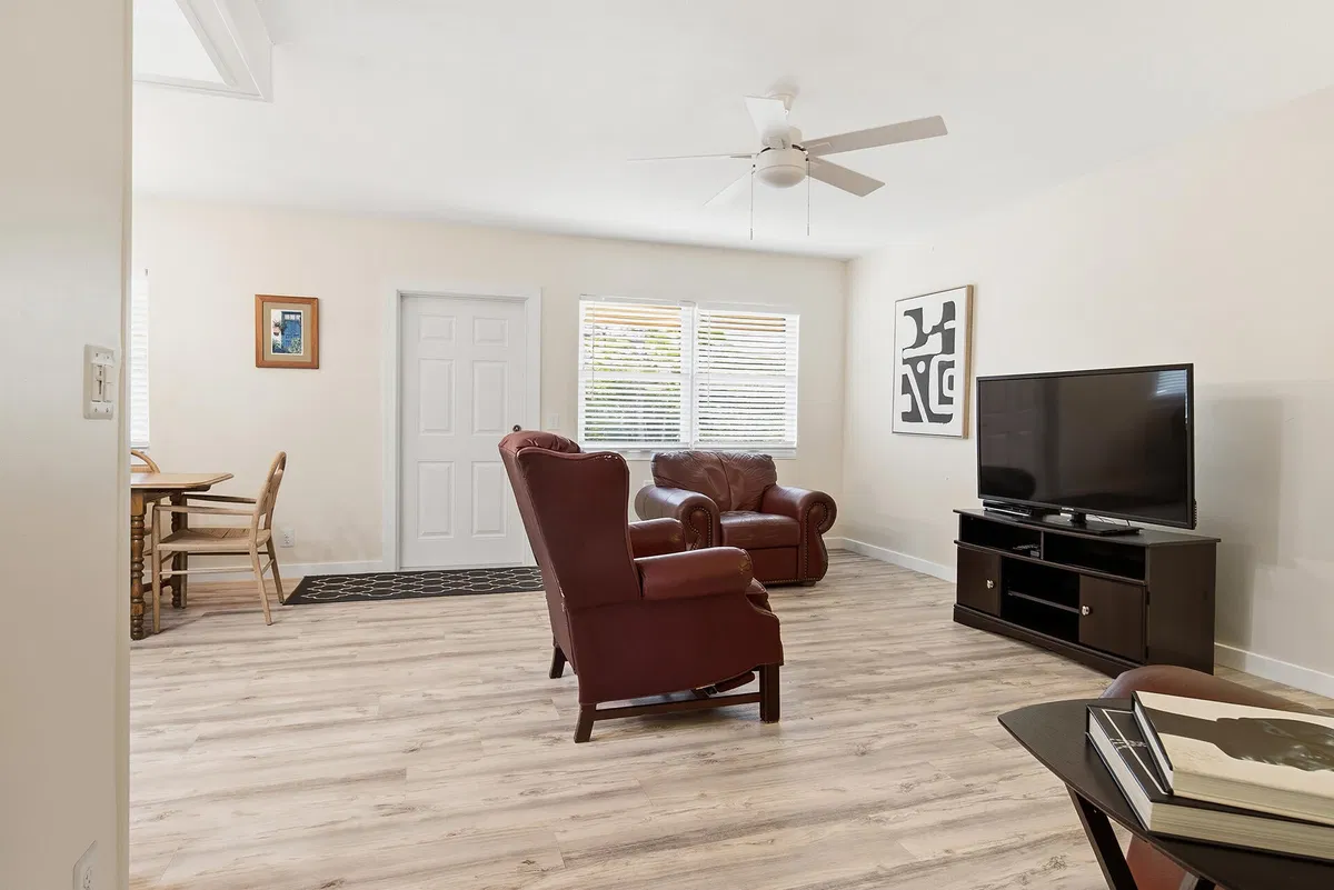  Residence photo 25