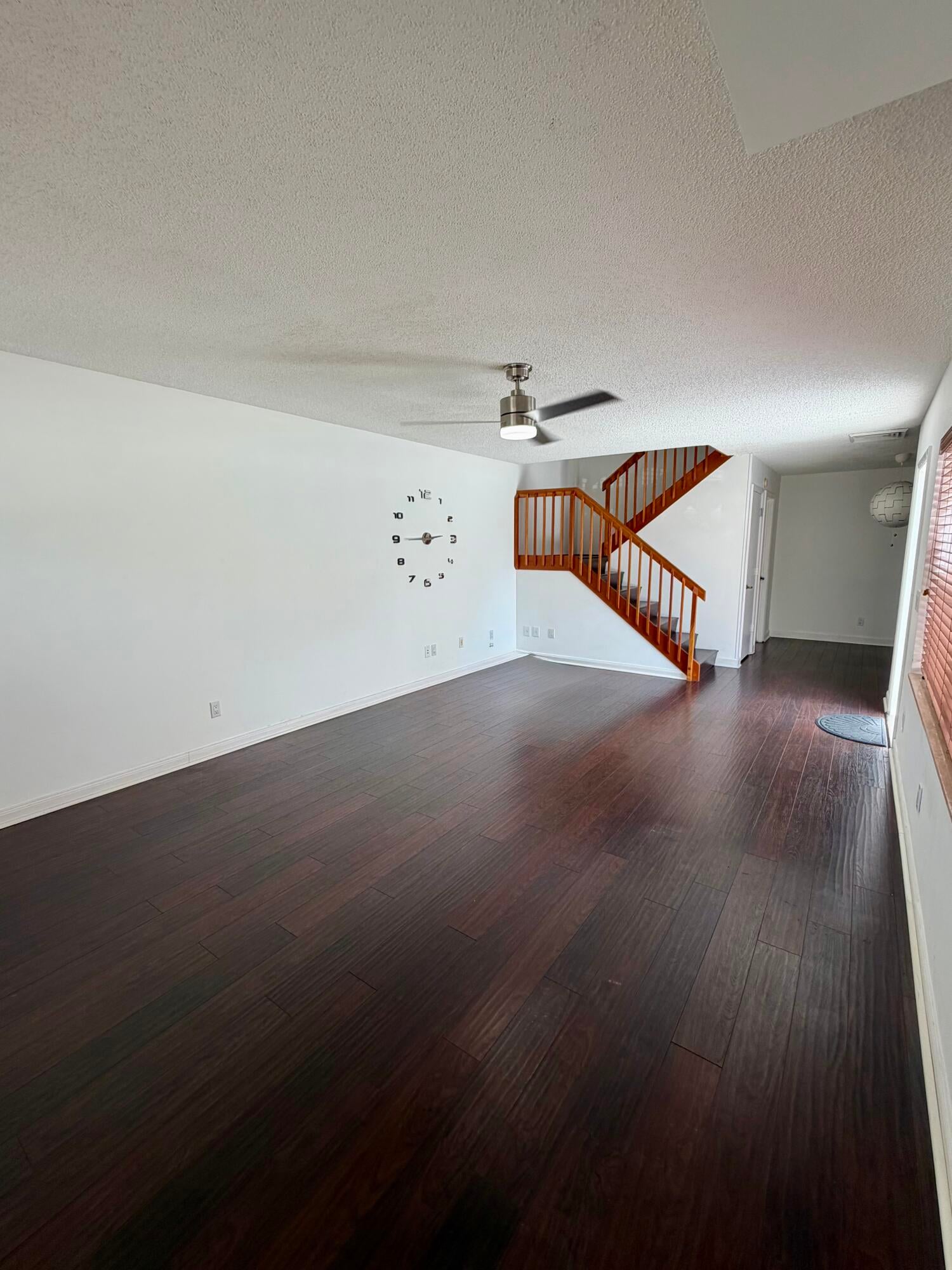 Unit 61d photo 4