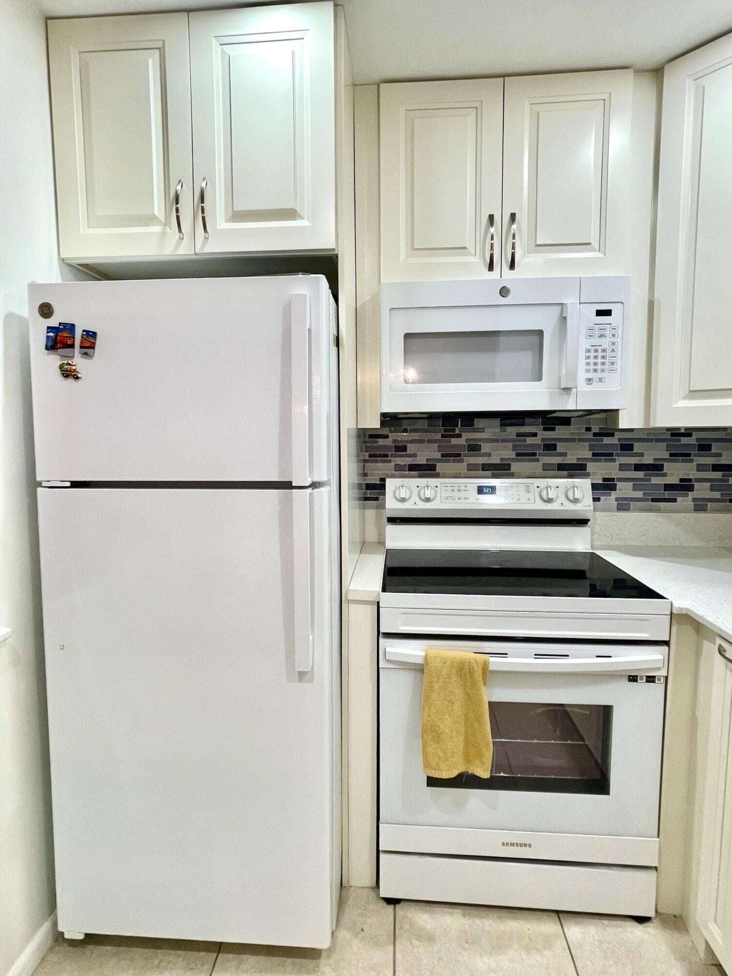 Unit 111 photo 7