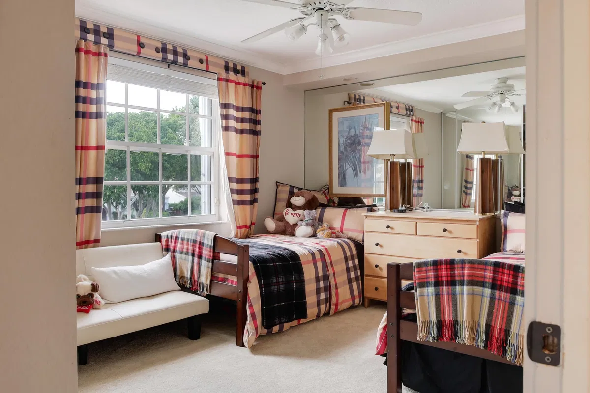 Residence photo 31