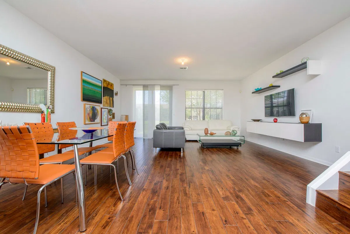 Residence photo 25