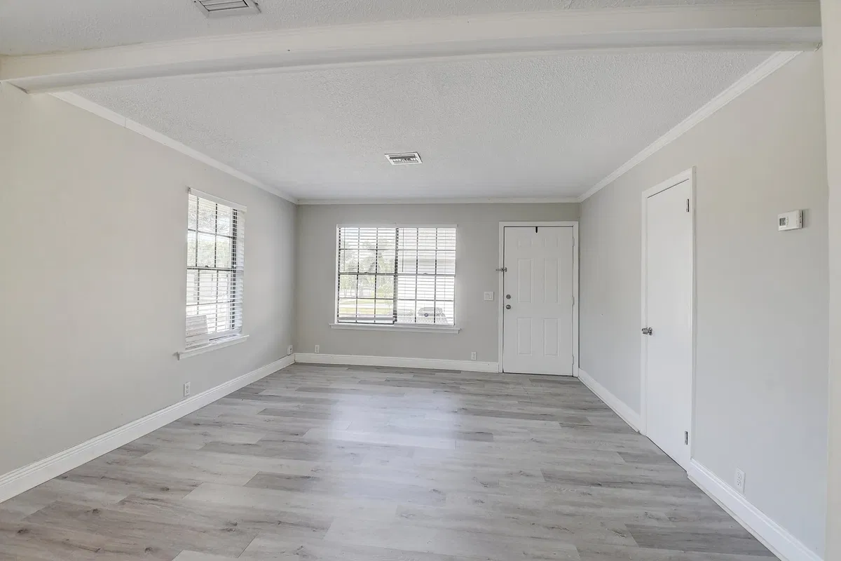 Residence photo 25