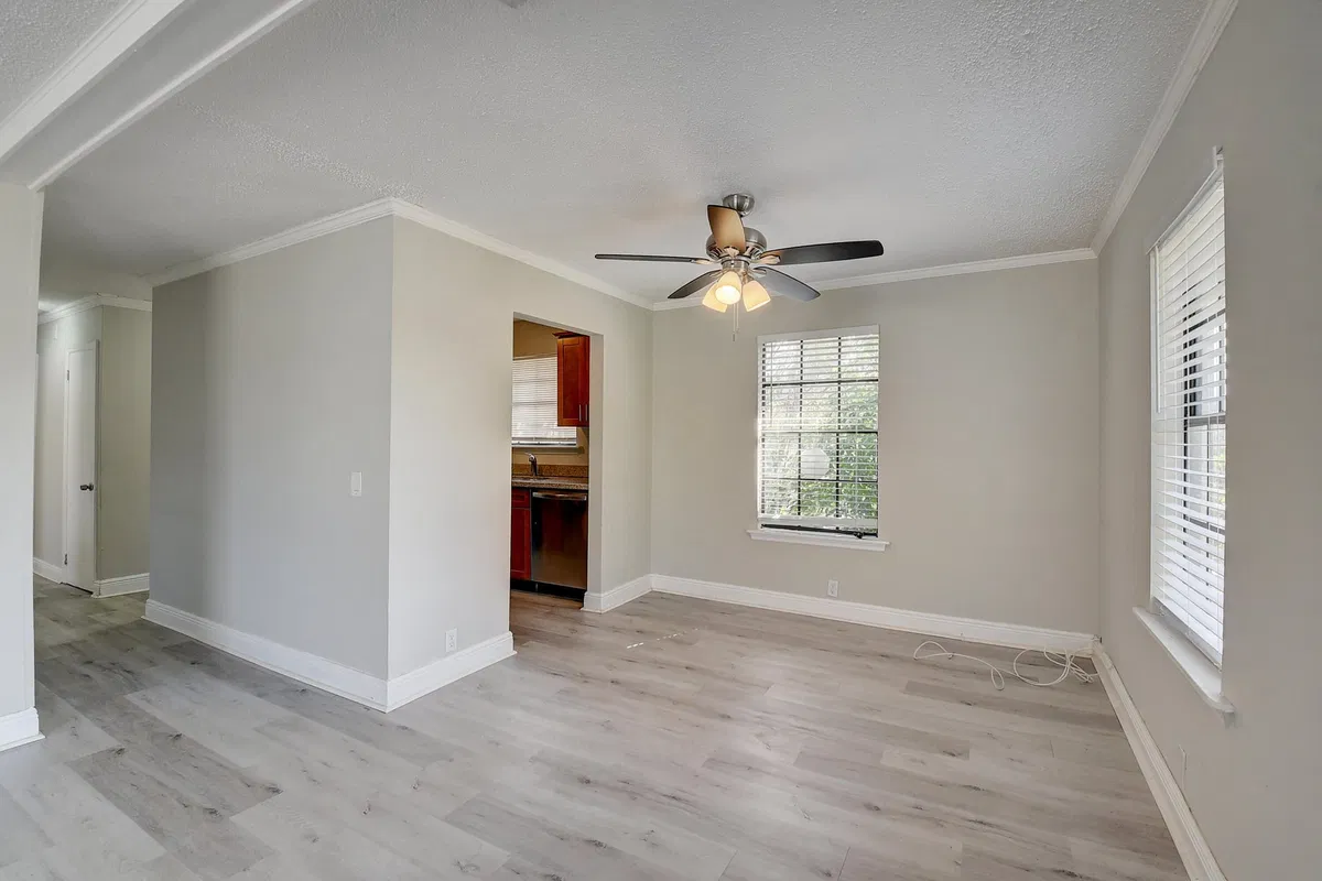 Residence photo 28