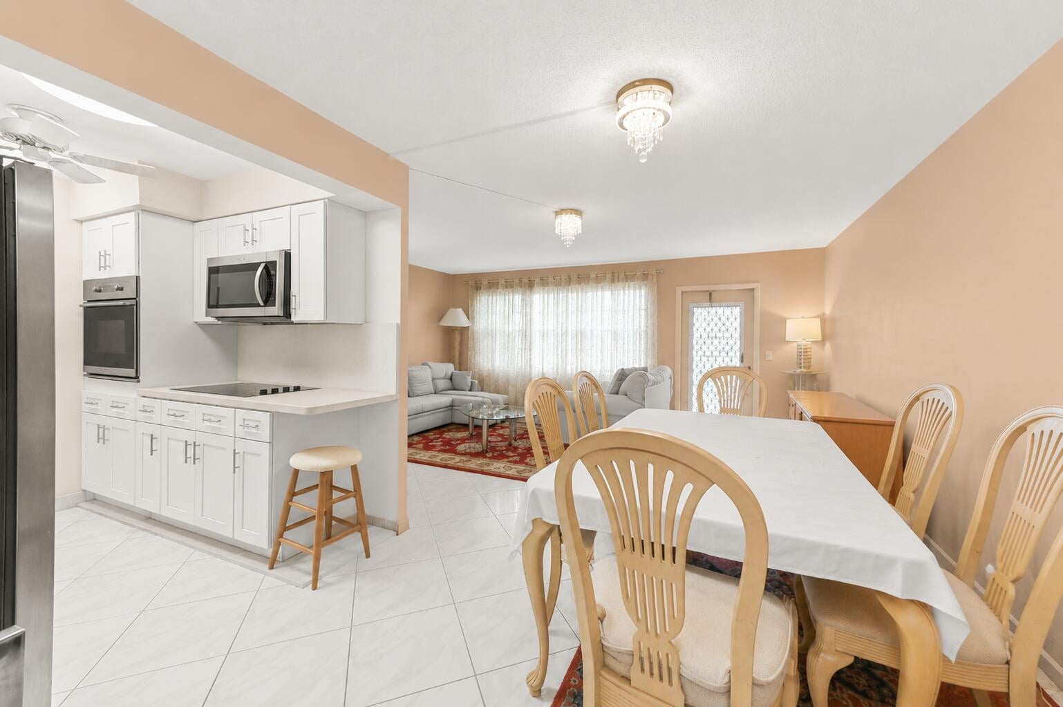  Residence photo 7