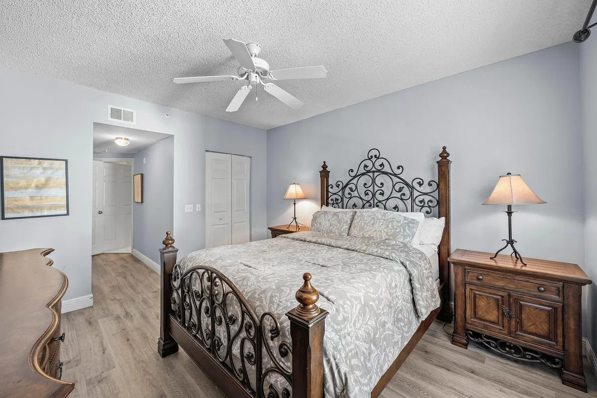 Residence photo 19