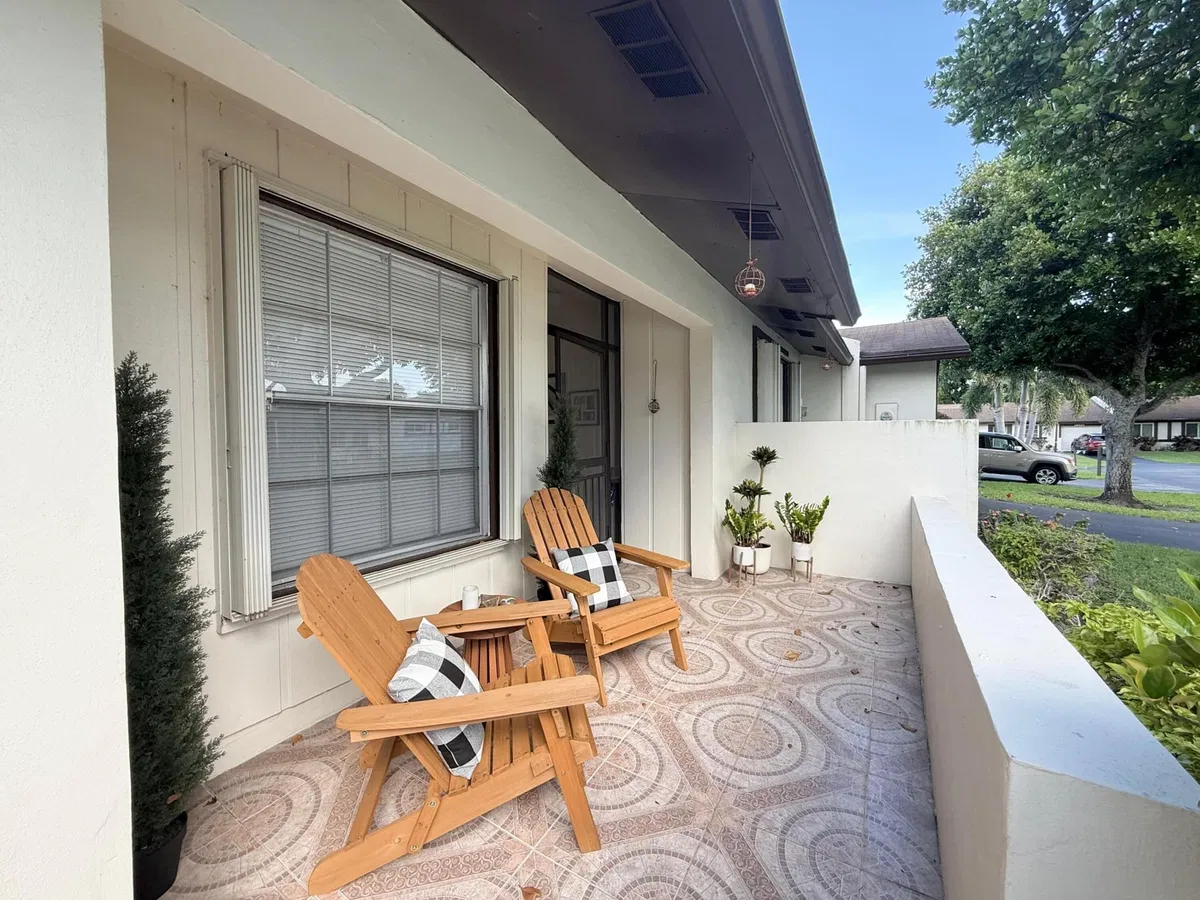 Residence photo 4