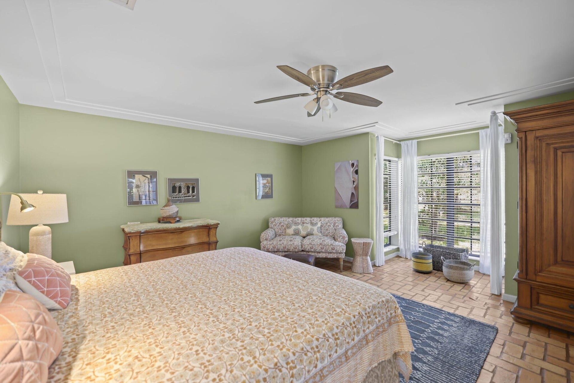 Residence photo 25