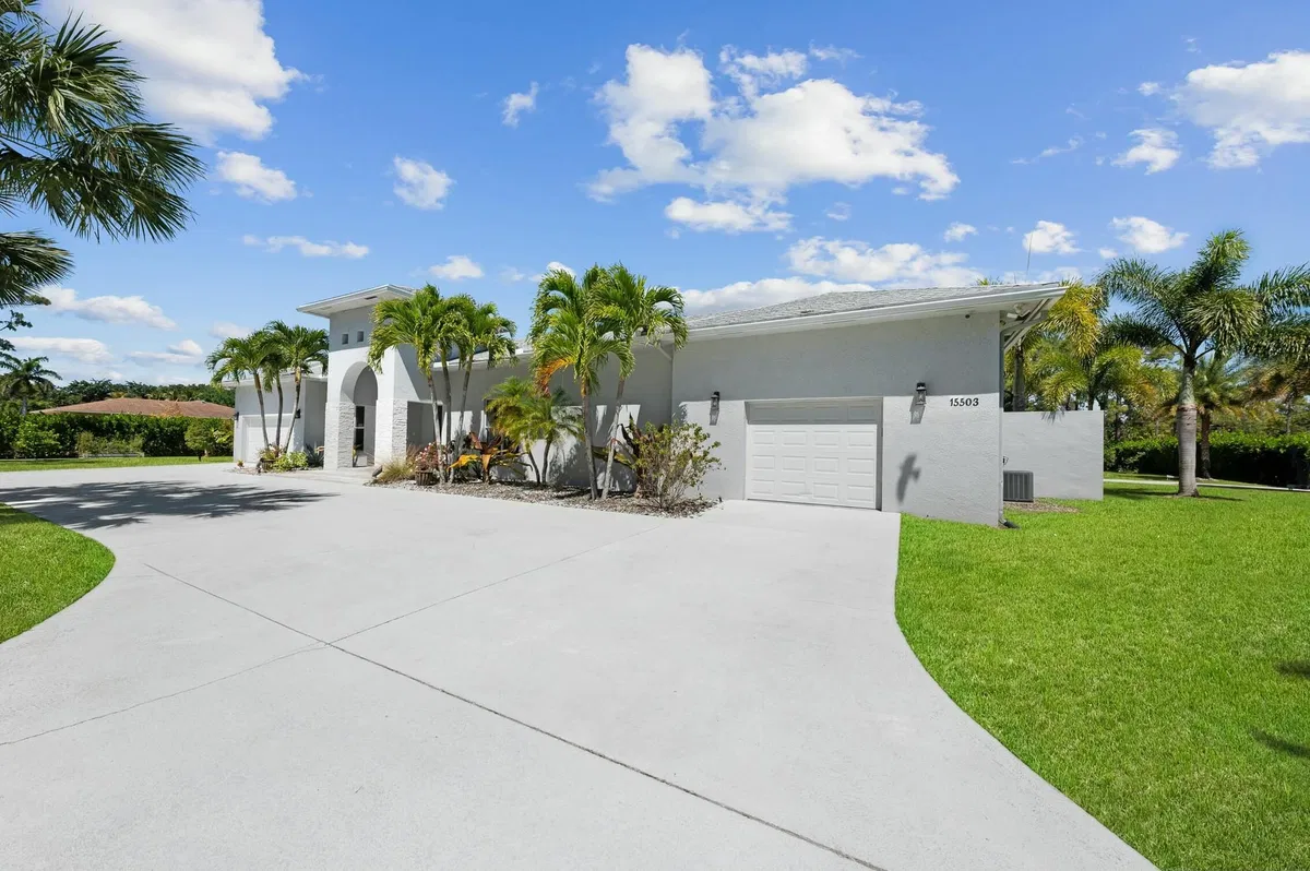 Residence photo 4