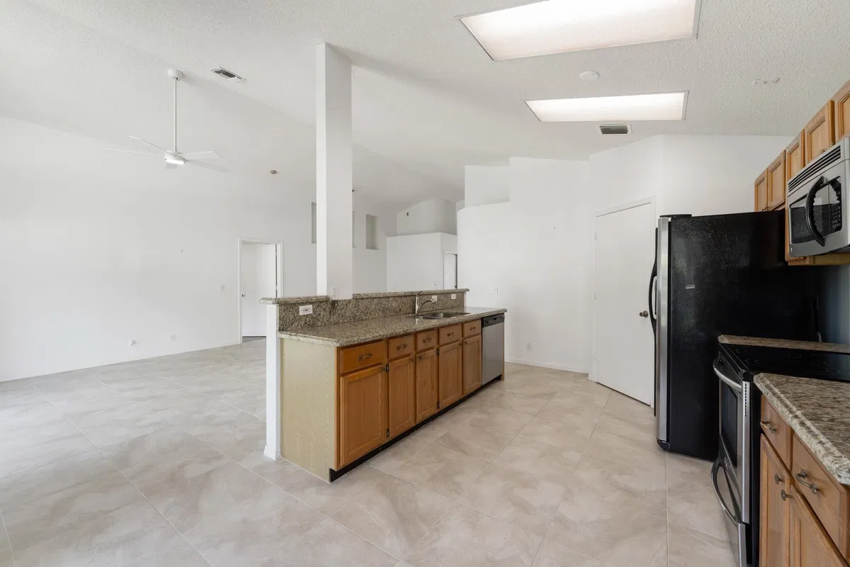  Residence photo 16