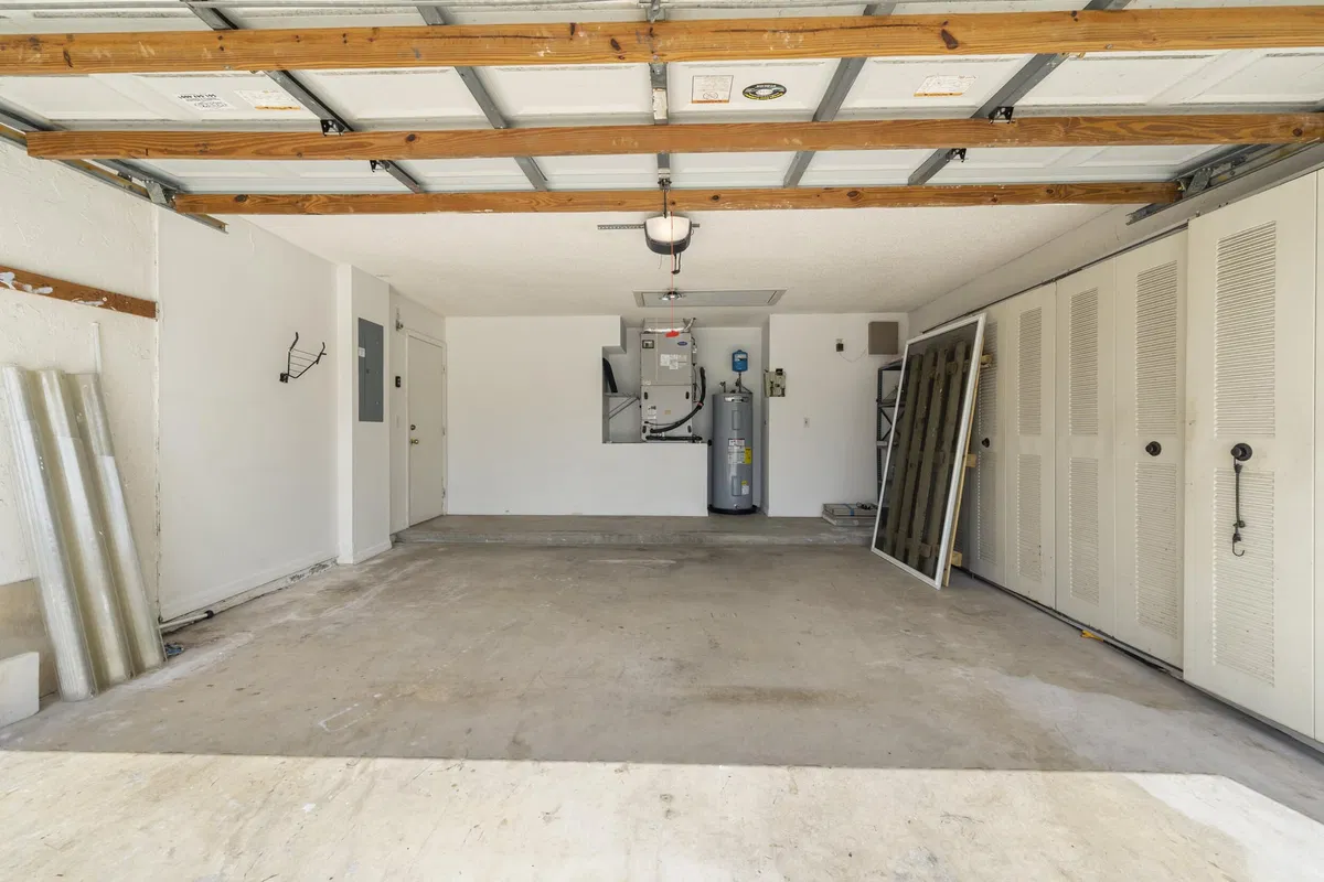  Residence photo 31