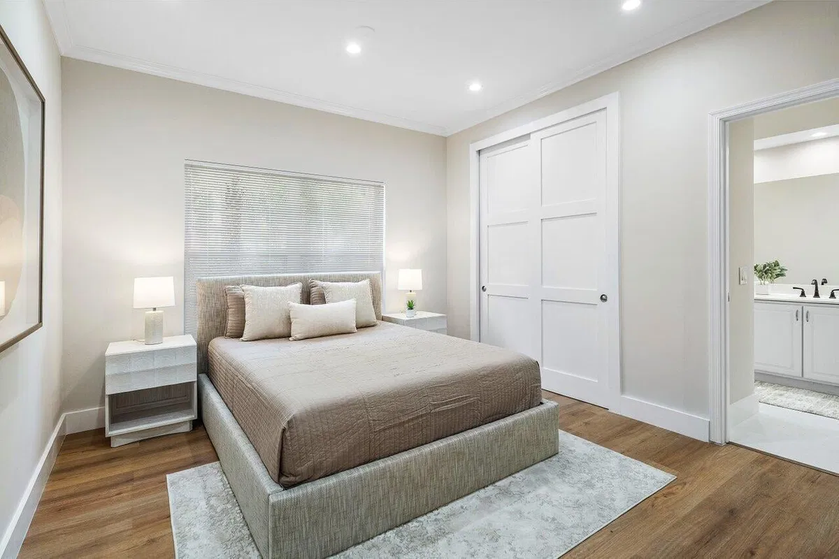 Residence photo 22