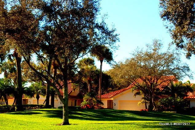 Residence photo 25