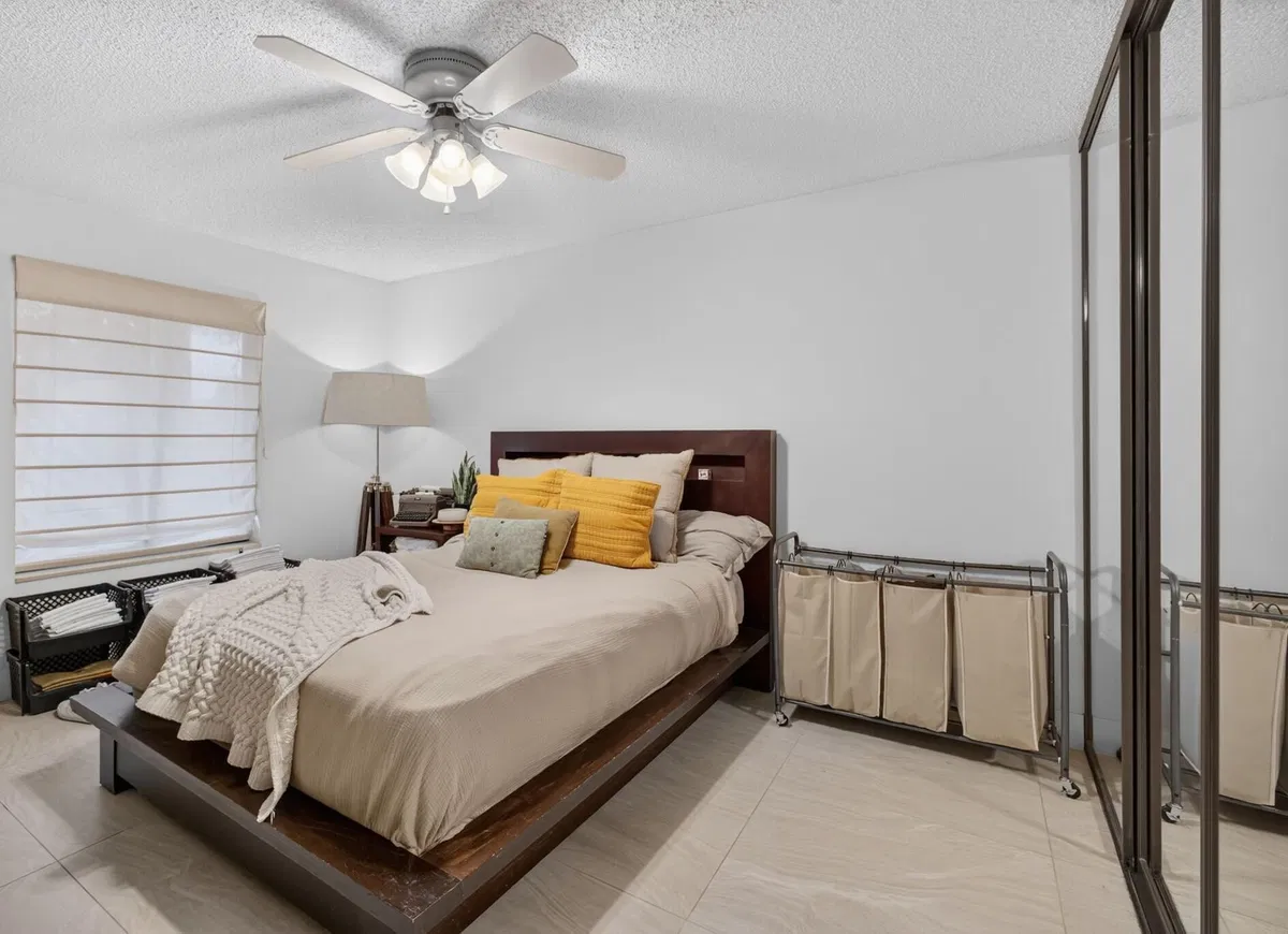 Residence photo 37