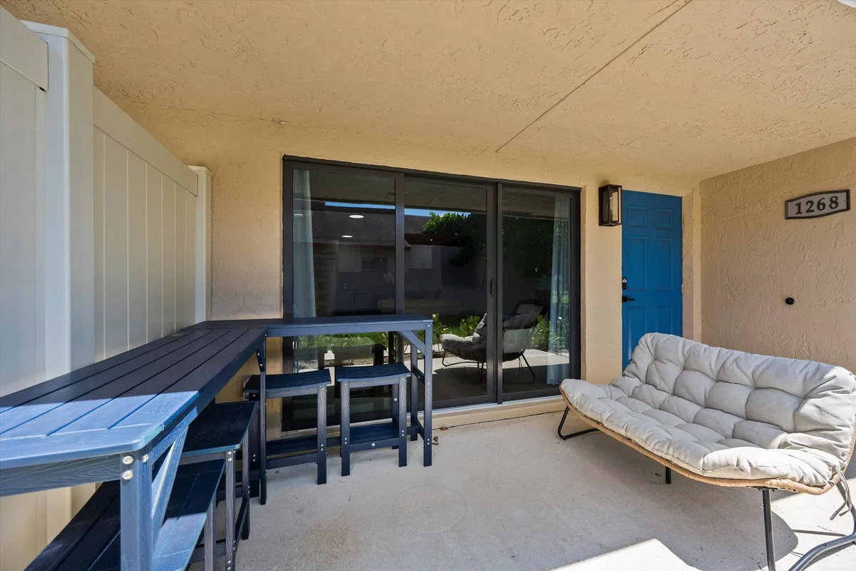 Residence photo 28