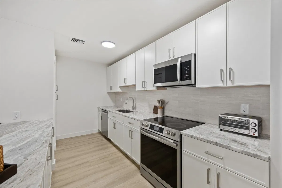 Residence photo 58
