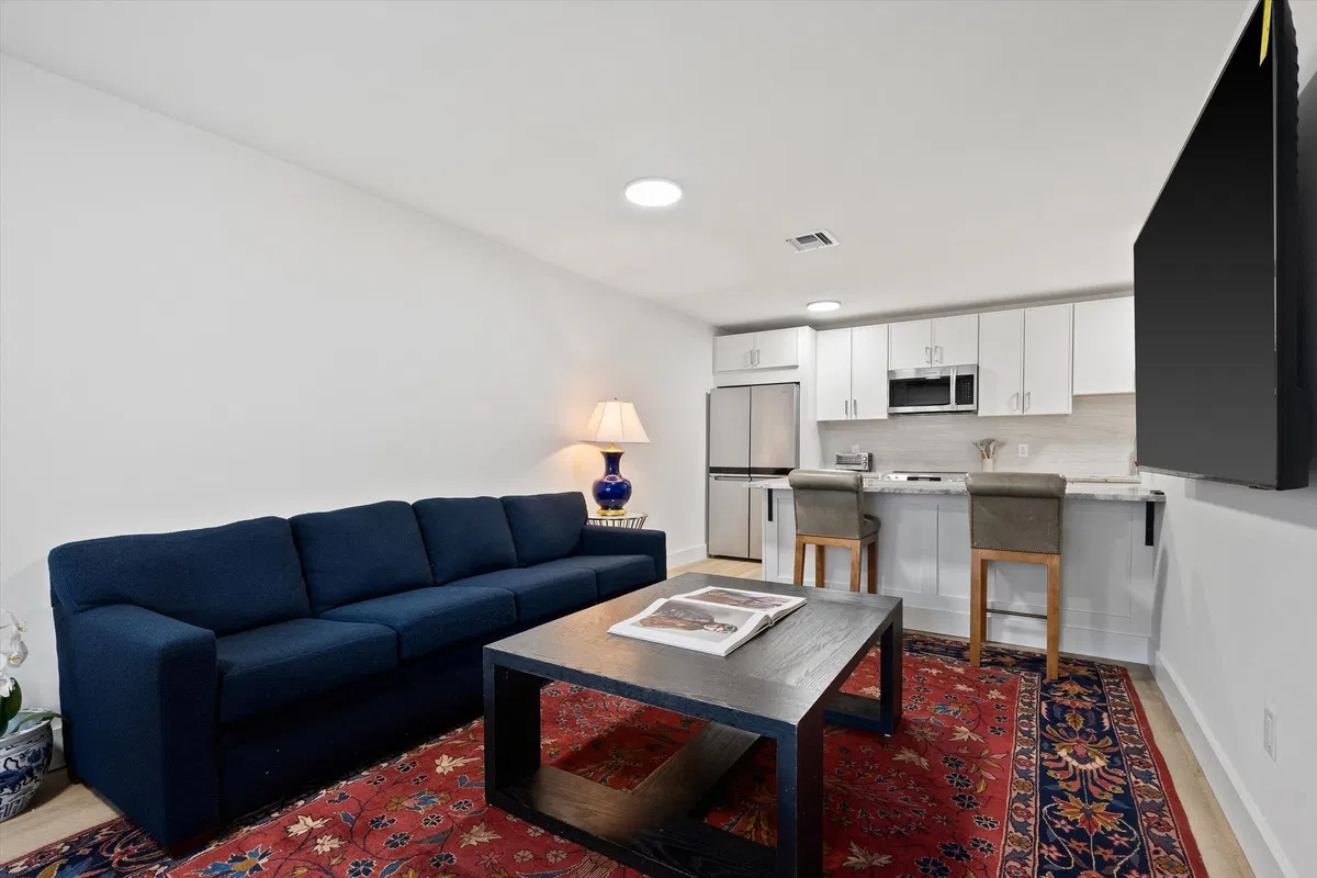 Residence photo 79