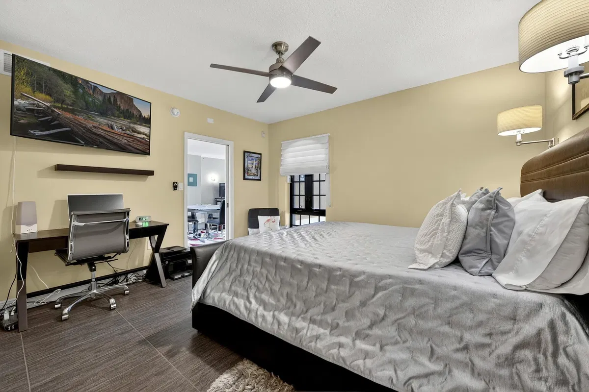 Unit 312 photo 19