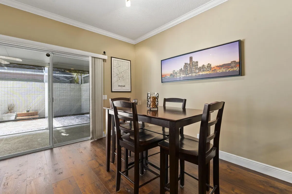 Residence photo 10