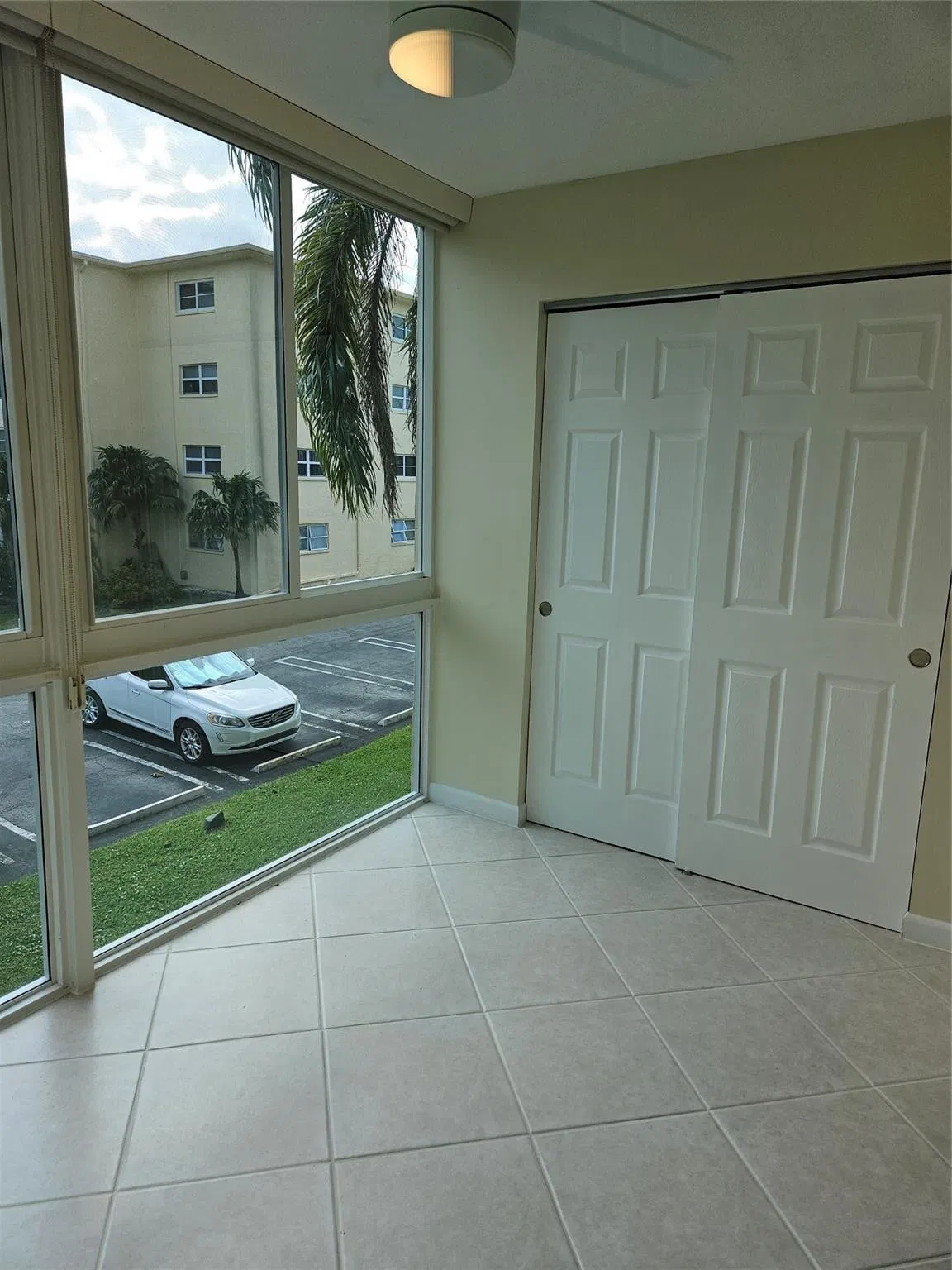  Unit 2060 photo 7