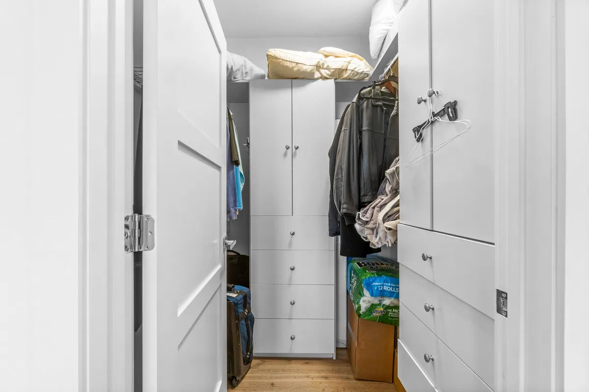  Unit 301 photo 37