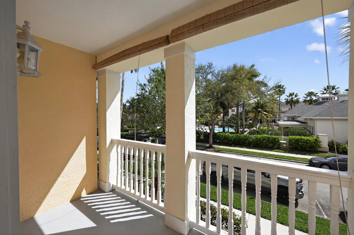 Residence photo 25