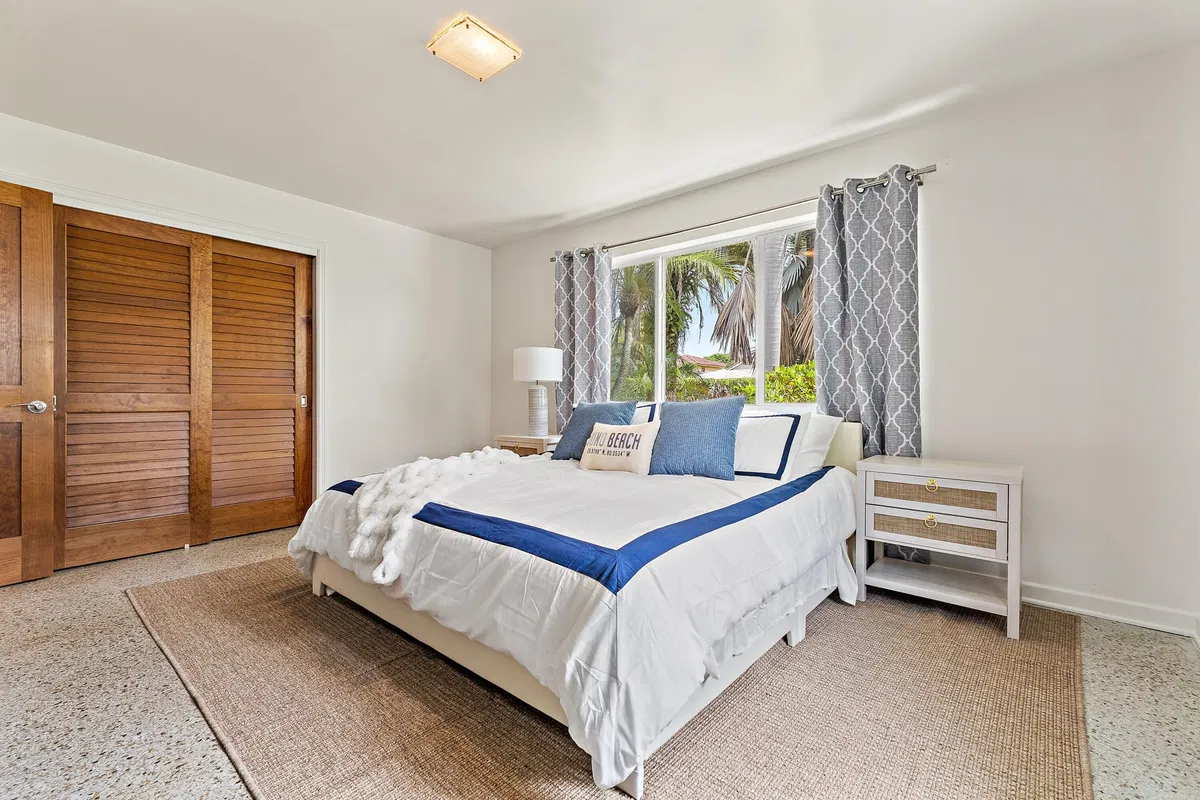 Residence photo 19