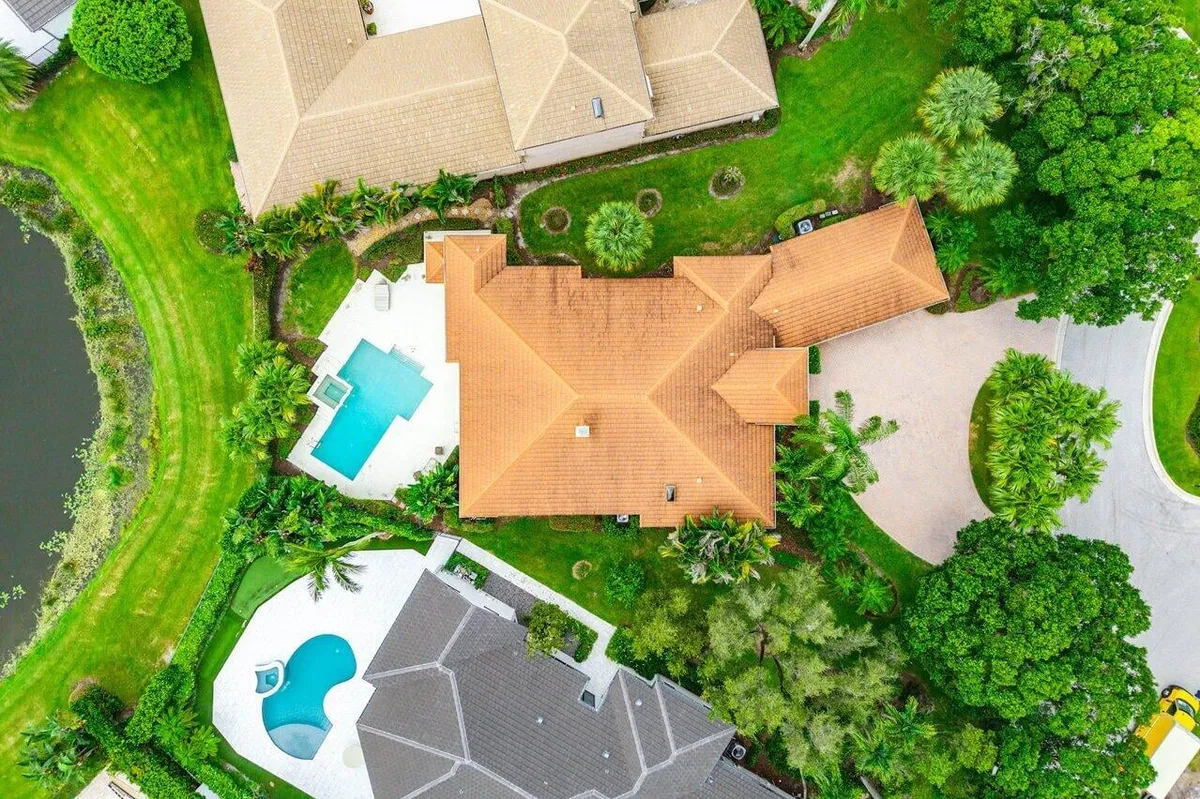 Admirals Cove Residence photo 52