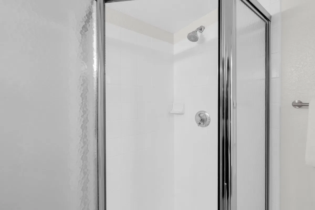 Unit 303 photo 34