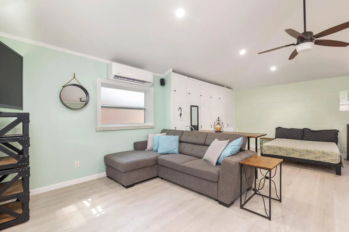 Residence photo 37