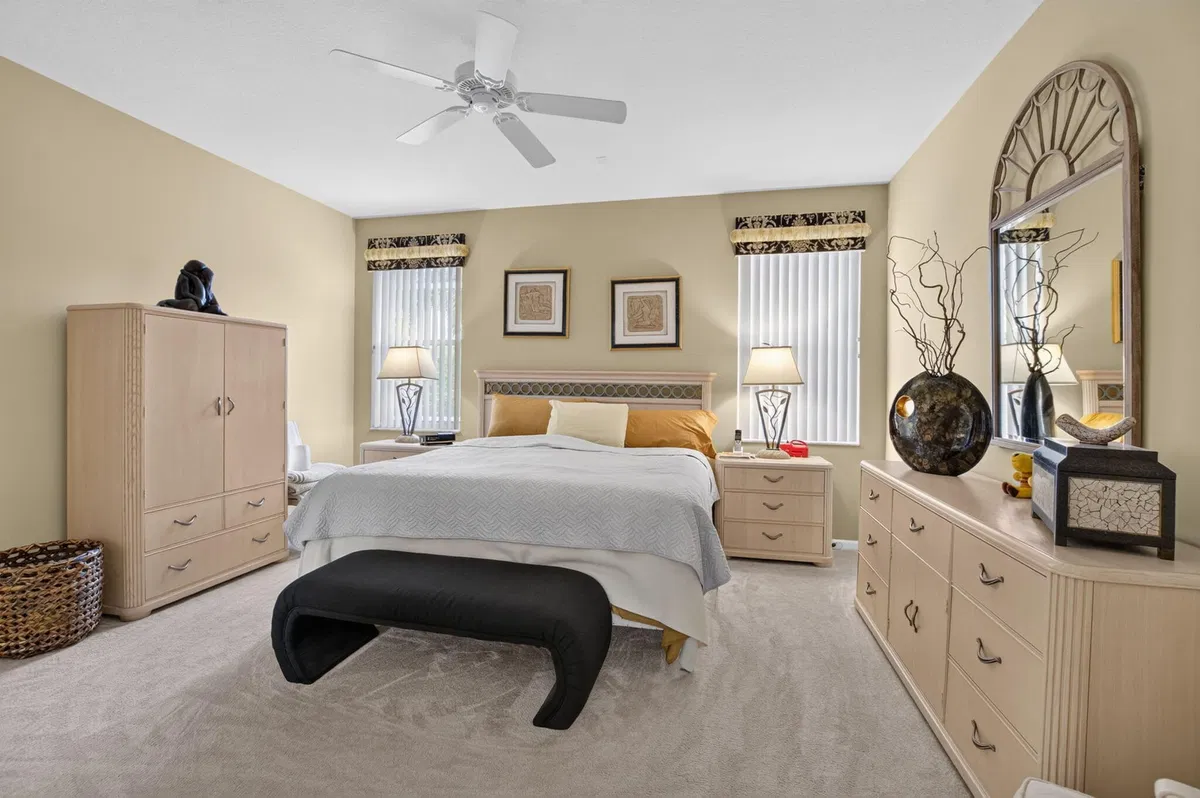 Residence photo 28