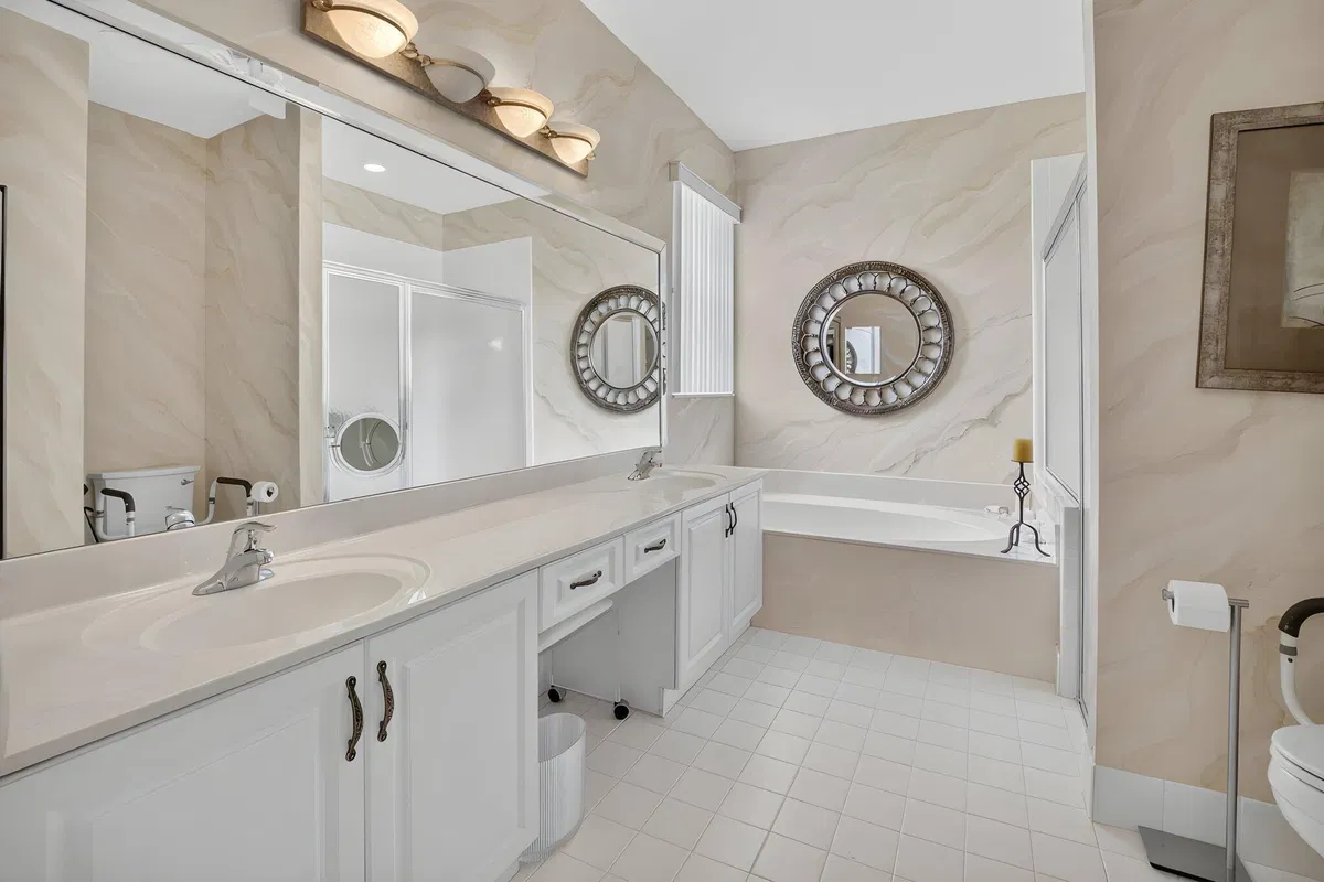 Residence photo 31