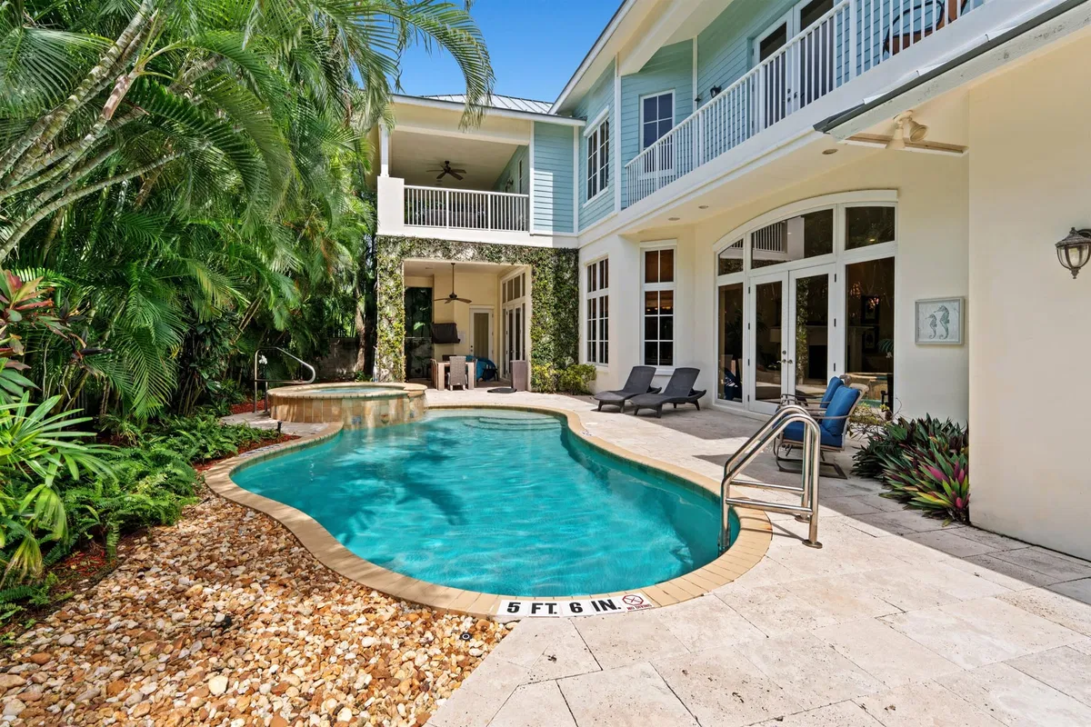 Residence photo 46