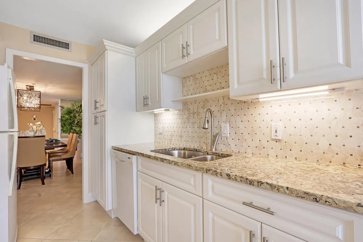 Singer Island Unit 2-802 photo 13