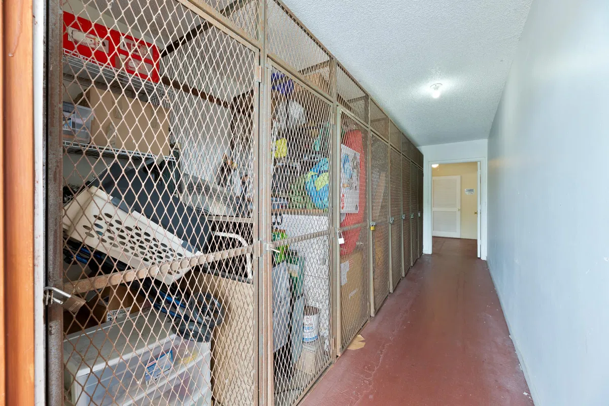Unit 205 photo 25