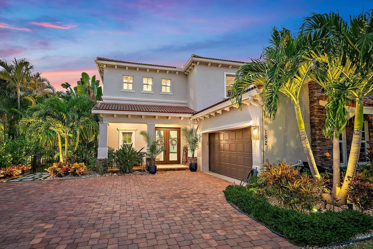 Rialto Jupiter Residence