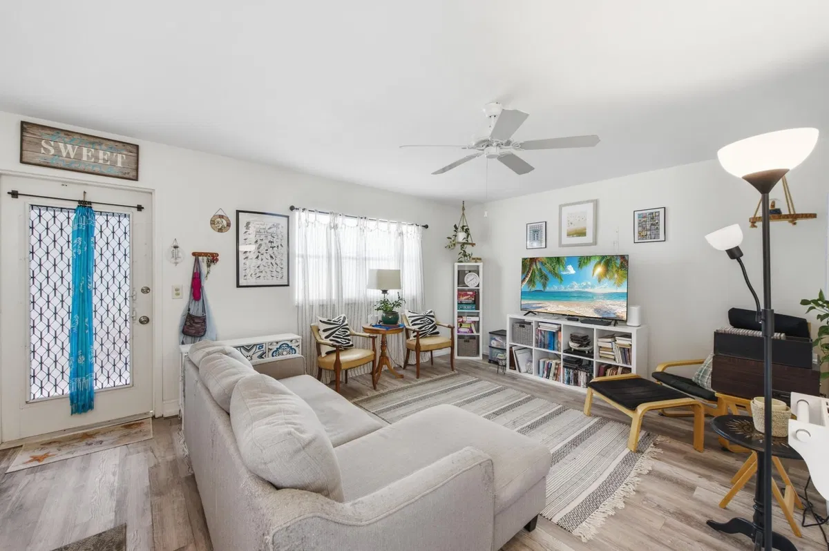 Residence photo 7