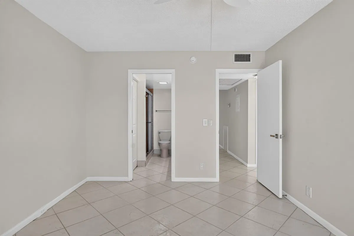 Residence photo 13
