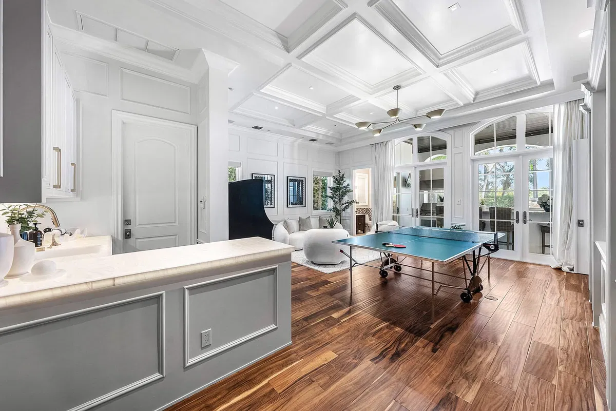Royal Palm Yacht and Country Club Residence photo 31