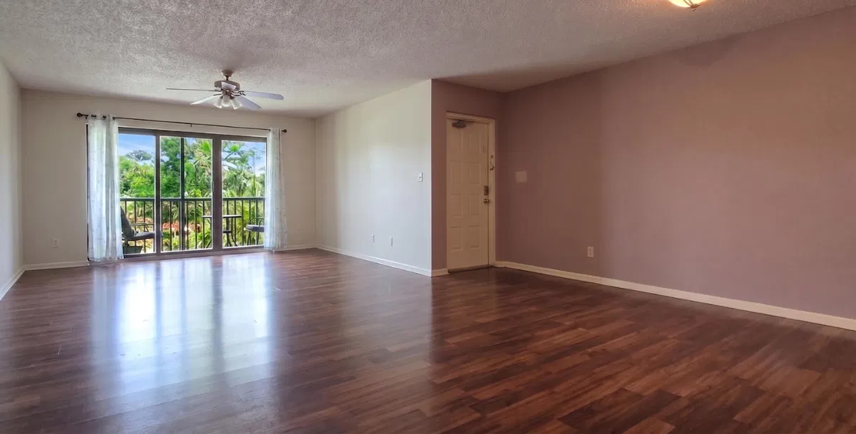 Unit H2 photo 4