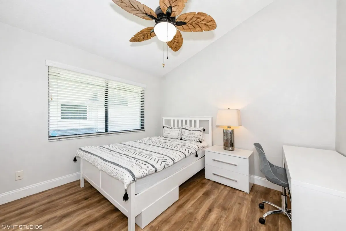  Residence photo 13