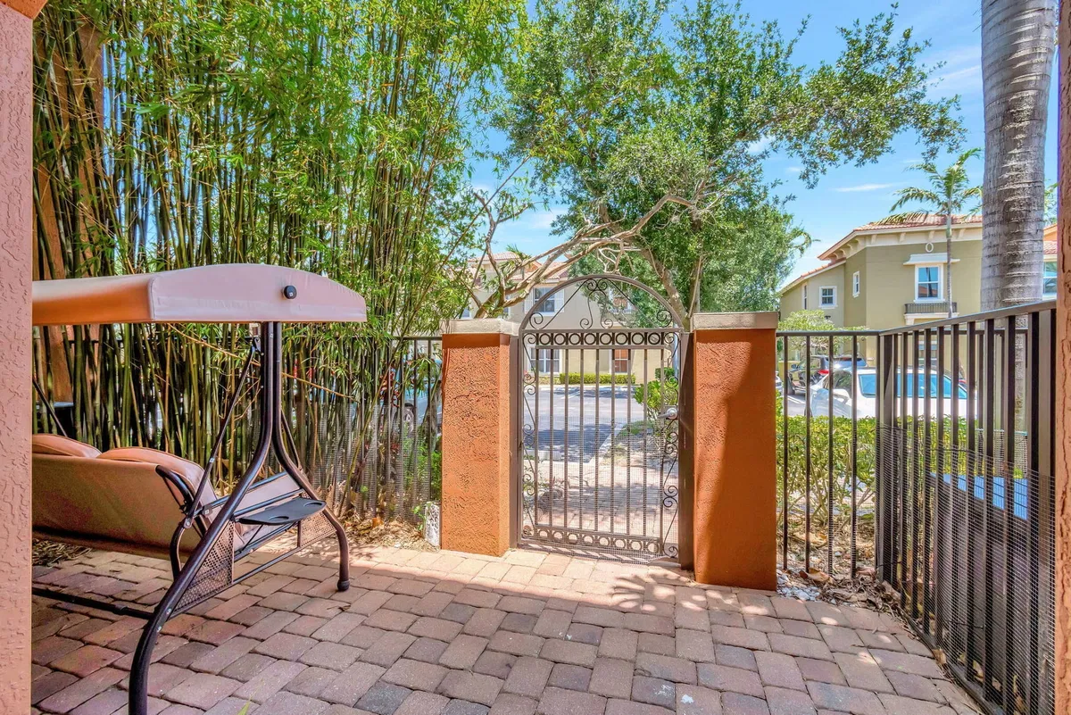 Residence photo 40