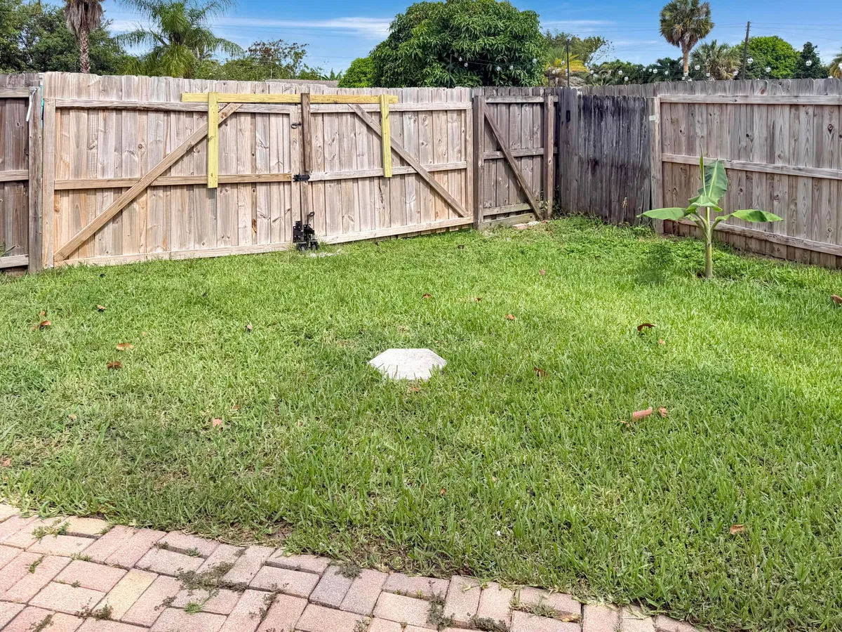  Residence photo 28